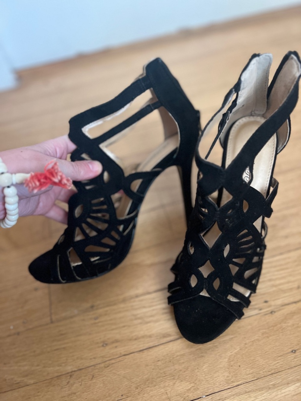 Mascotte Women's Black Cutout High Heel Sandals